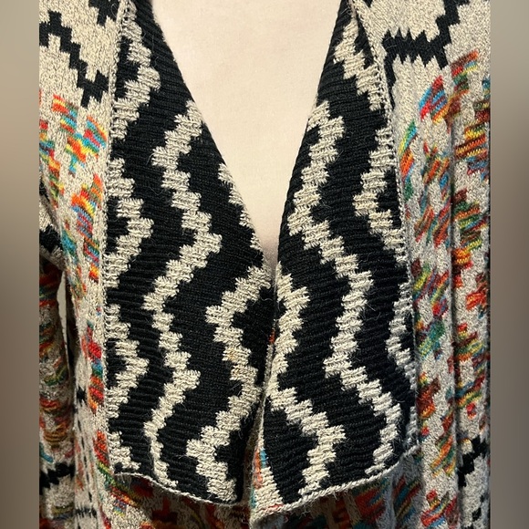 Anthropologie Freeway Open Front Long Cardigan
Aztec Southwestern Size Medium - Picture 4 of 10